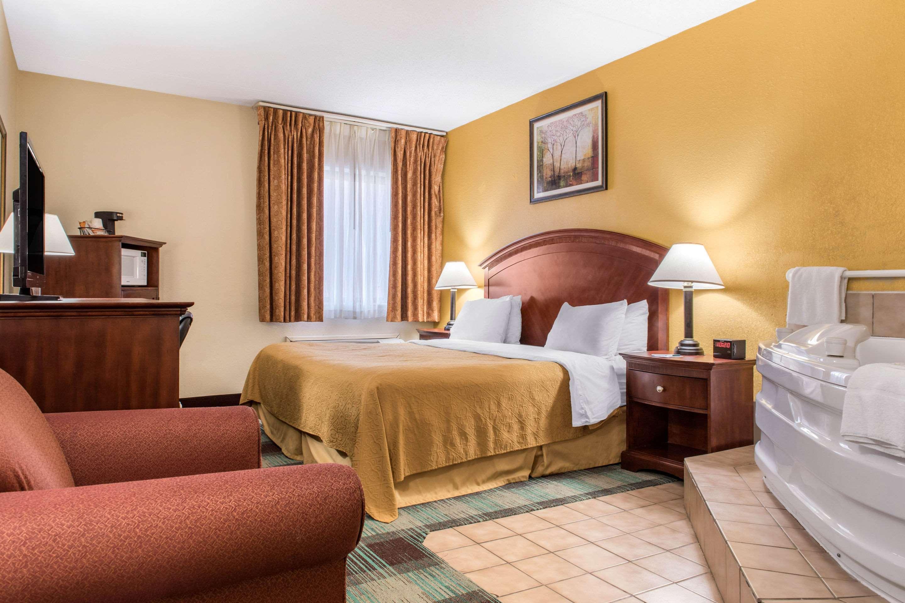 Quality Inn & Suites Miamisburg - Dayton South Εξωτερικό φωτογραφία