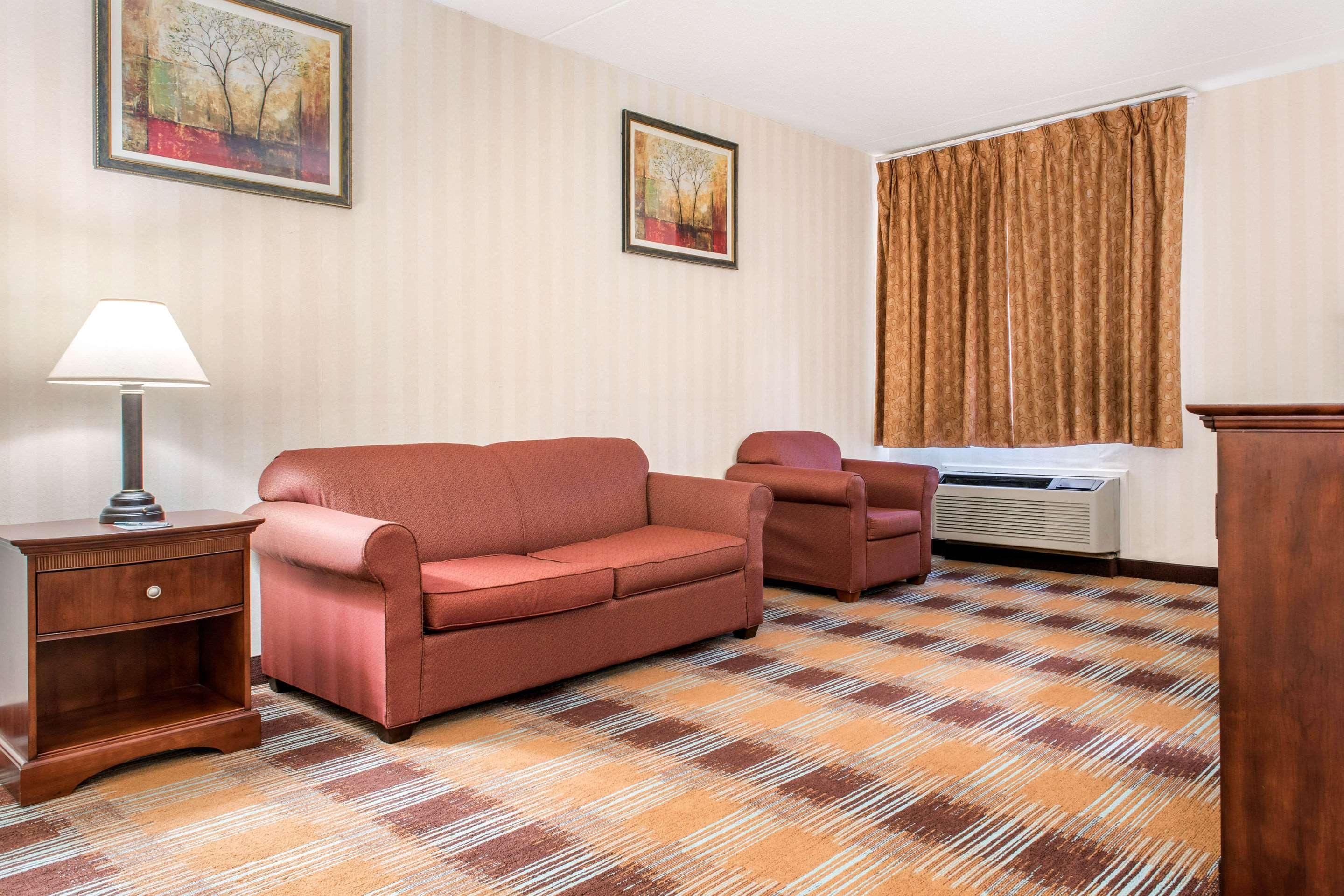 Quality Inn & Suites Miamisburg - Dayton South Εξωτερικό φωτογραφία