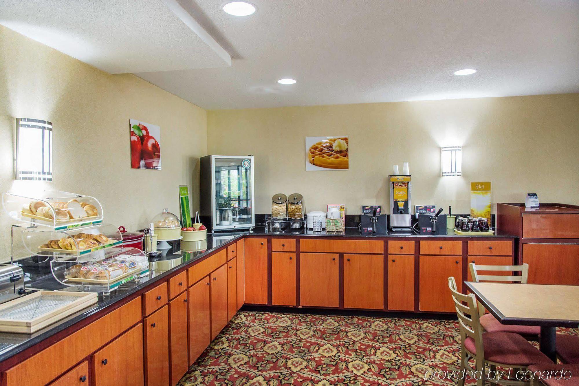 Quality Inn & Suites Miamisburg - Dayton South Εξωτερικό φωτογραφία