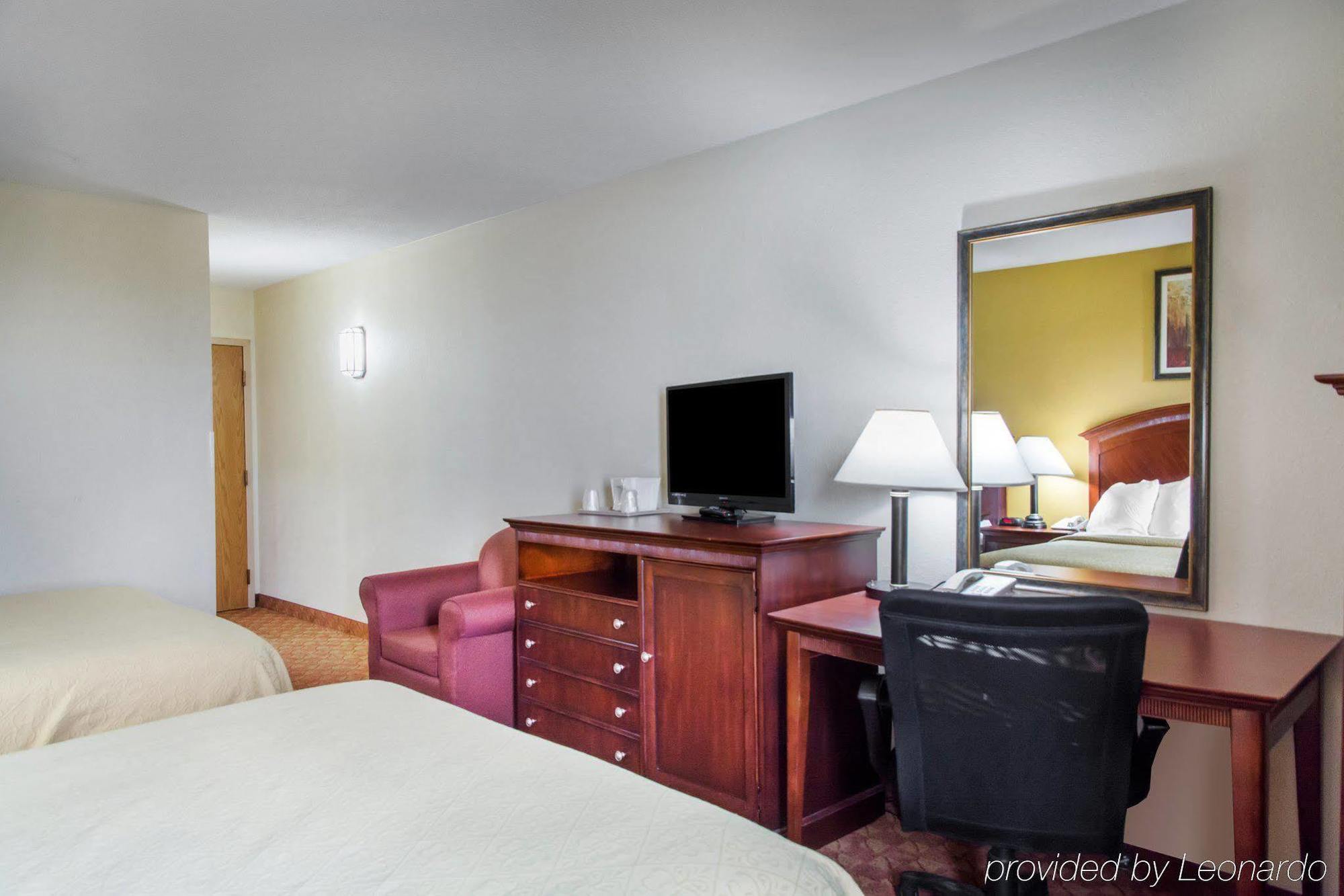 Quality Inn & Suites Miamisburg - Dayton South Εξωτερικό φωτογραφία