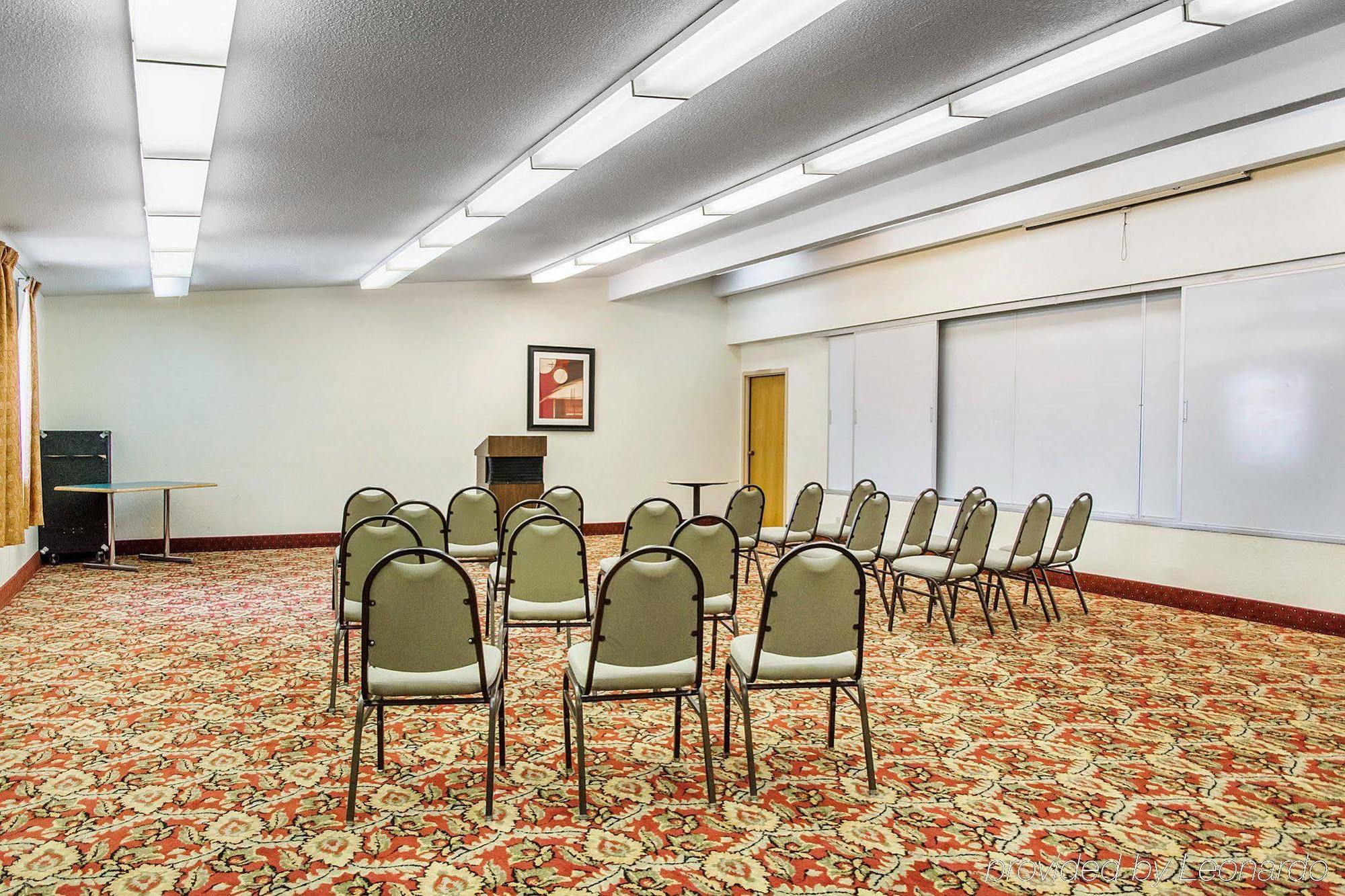 Quality Inn & Suites Miamisburg - Dayton South Εξωτερικό φωτογραφία