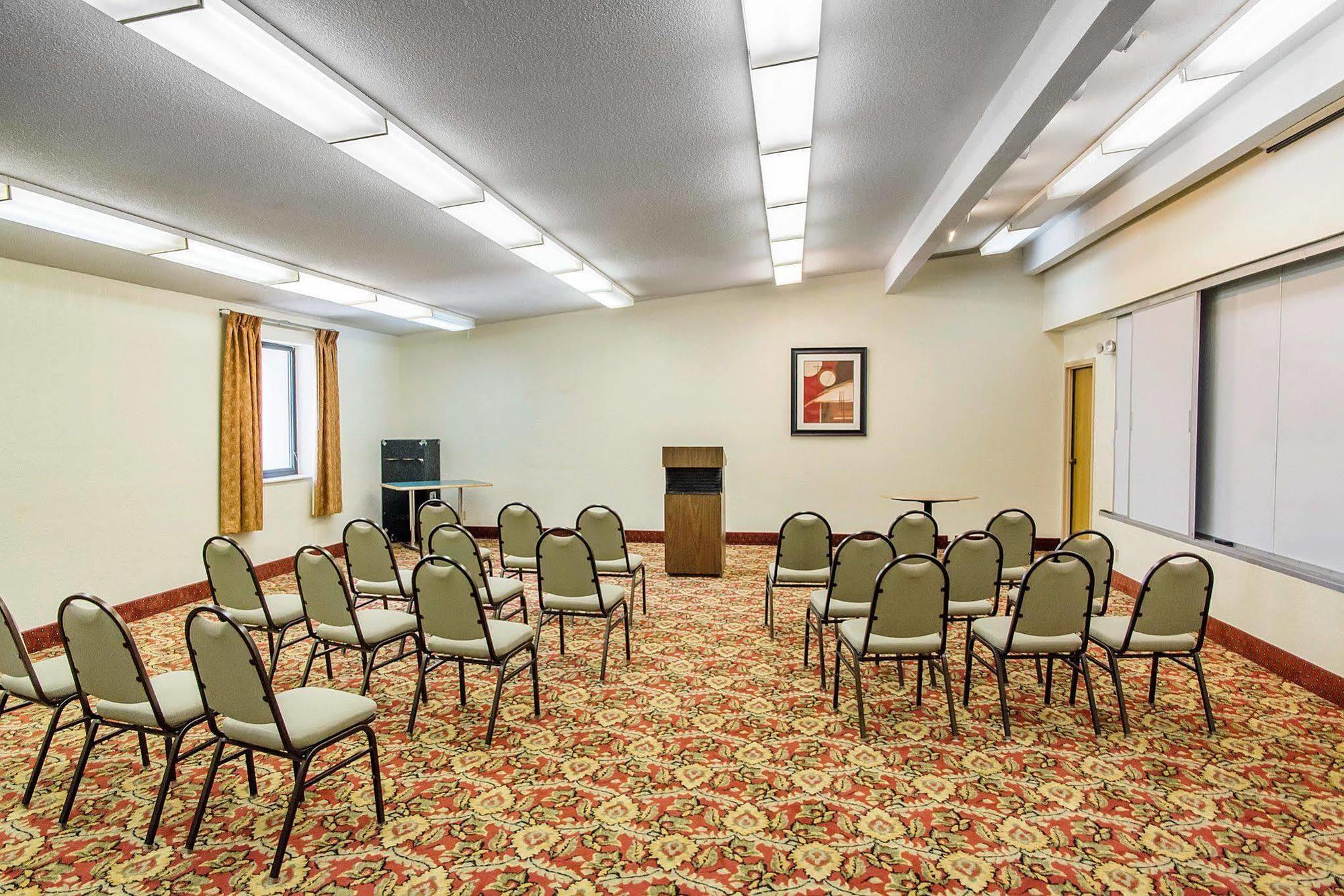 Quality Inn & Suites Miamisburg - Dayton South Εξωτερικό φωτογραφία